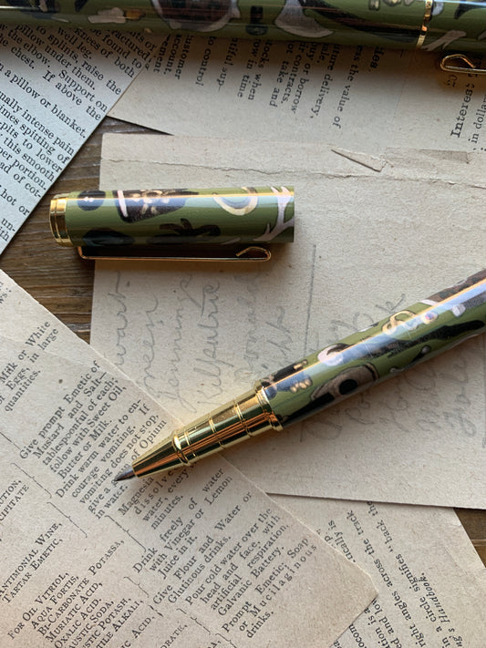 Adventurers pack refillable gel pen